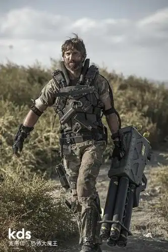 电影《极乐空间》中的各种单兵武器