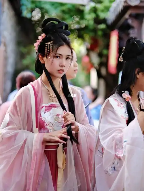 汉服小姐姐
