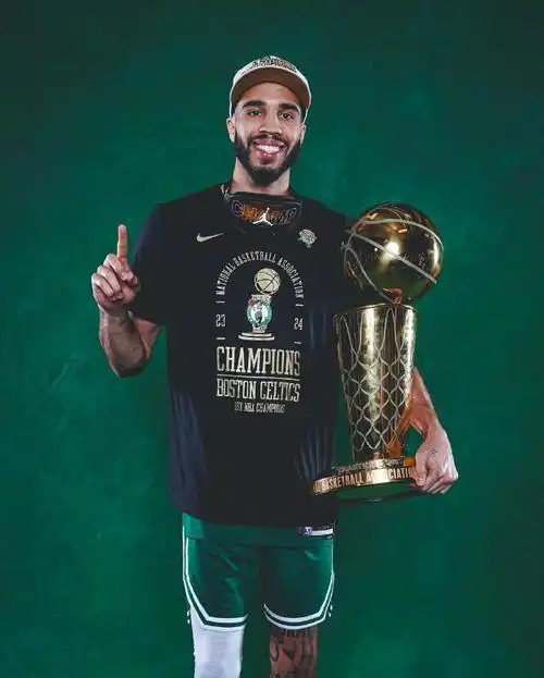 塔图姆发的ins  布朗的影都看不到    nba季后赛超话塔图姆超话