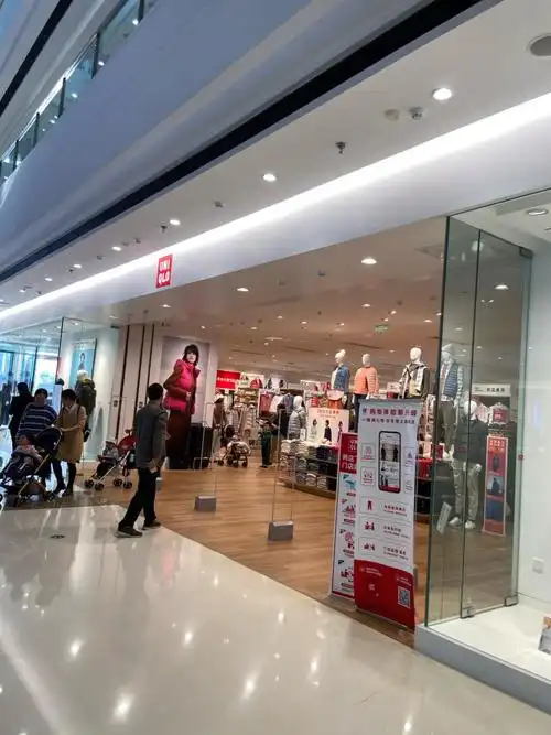 优衣库(北海万达广场店)-"优衣库在万达广场的1号门进去就是了,位置.