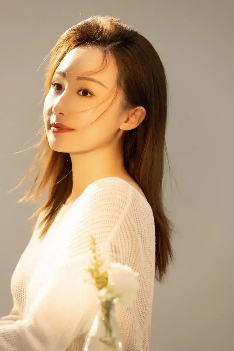 "当太阳升起时,我们都要比昨天更幸福"#太阳升起时我们都要幸 - 抖音