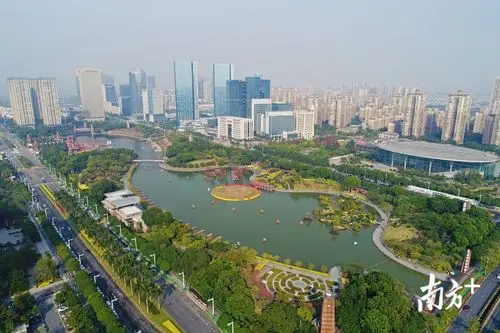 佛山千灯湖.南方日报记者 戴嘉信 摄