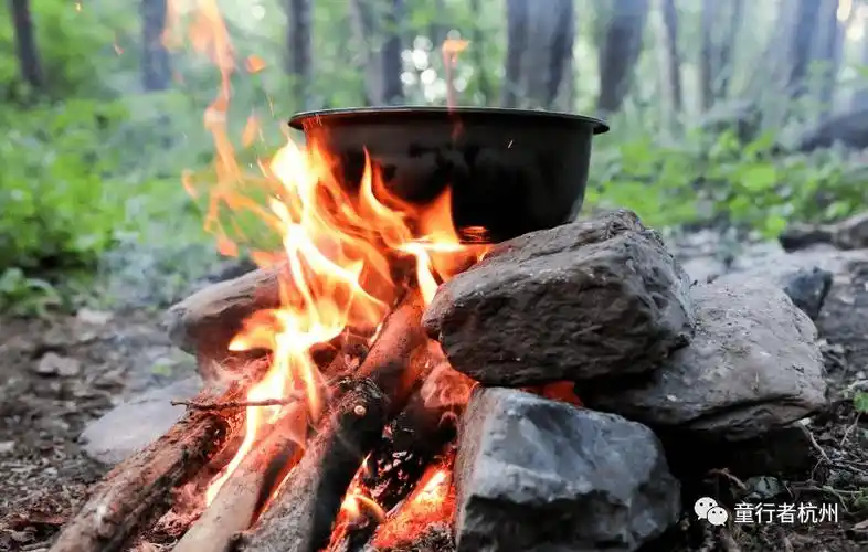 技能点:生火技能,火灶搭建,荒野烹饪玩火,曾是多少