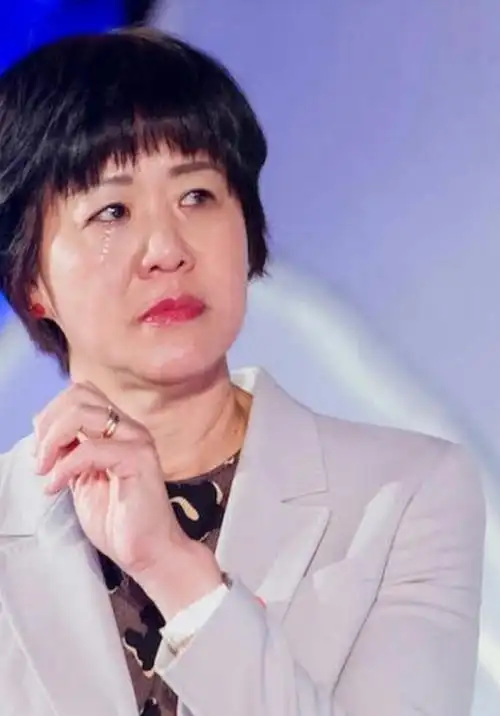 郎平王育成火锅会面,关系紧张的真相!