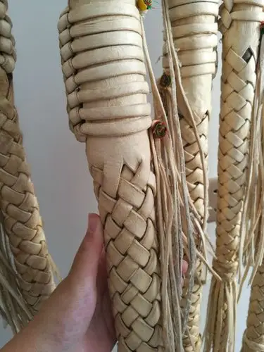 售纯手工制作马鞭
