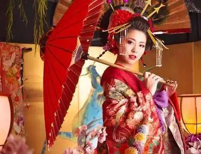 古代青楼女子中第一名叫花魁第二第三命及后面的叫什么