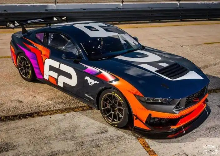 福特野马gt4赛车亮相外观帅气气场很足