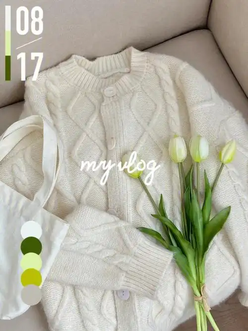 白色 米色 杏色 奶黄色的衣服是衣柜里最多的颜色了因为这个色系会