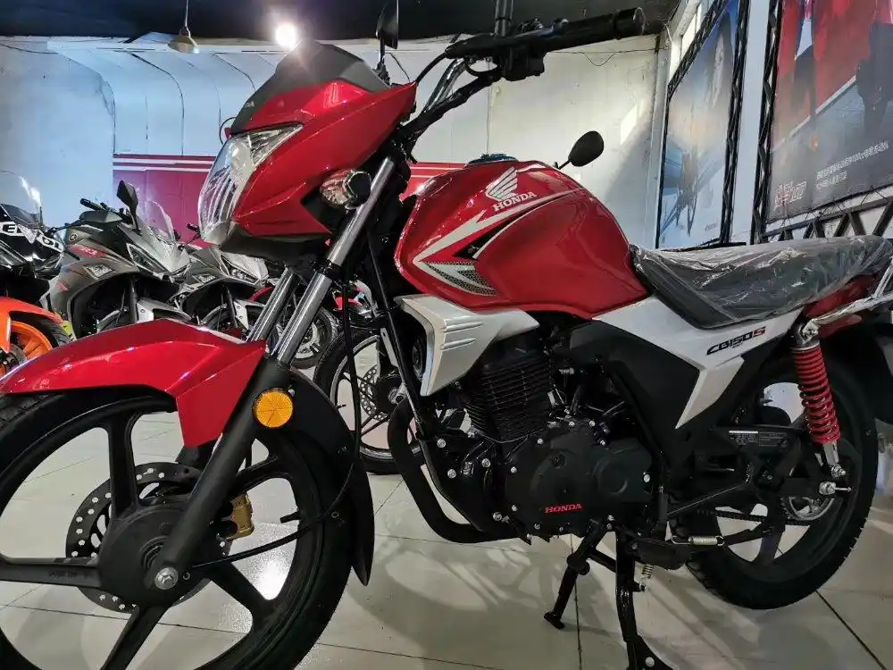 什么牌子的150摩托车动力大,爬坡能力强,并且外观还好看?