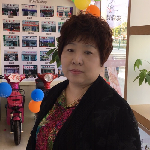 52岁离异女征婚照片(id:1767552096)_上海征婚交友_珍爱网