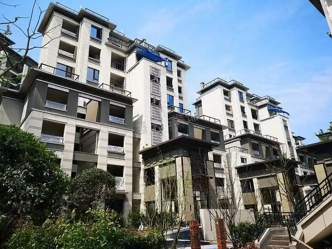 保利堂悦装修效果图,洋房b2-121㎡跃层户型设计方案