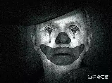 假笑男孩gavin尴尬又不失礼貌的微笑你值得拥有