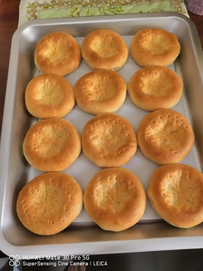 新疆小油馕#纯手工制作美食 #真材实料才能做出好味道 #纯手 - 抖音