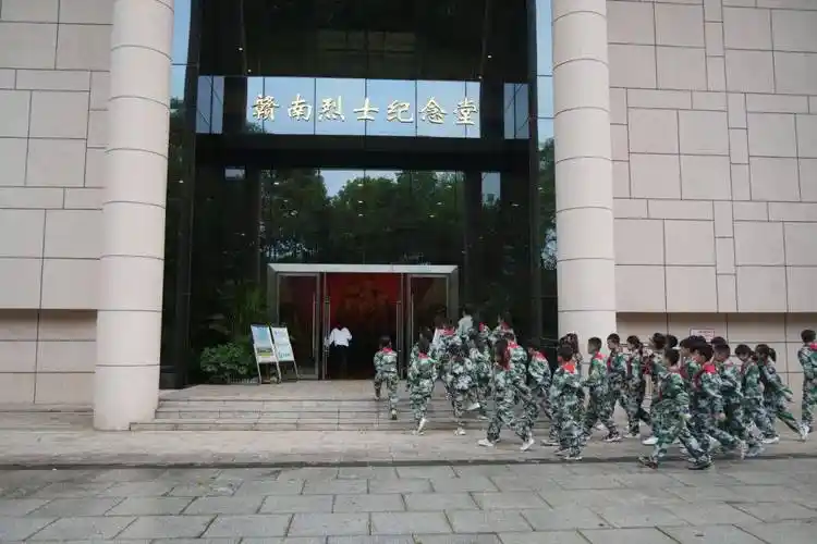 清明祭英烈江西少先队员在行动活动集锦二