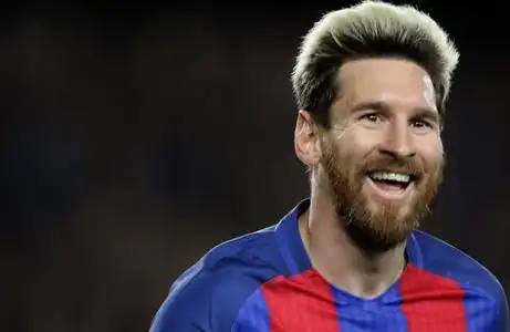梅西剃短胡子,你最喜欢他哪个样子?