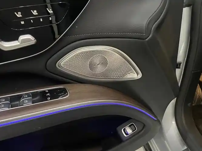 23款22款奔驰eqs450升级柏林之声音响系统