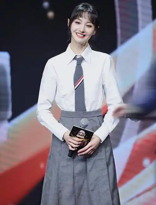 从"小仙女"到"代孕门":郑爽的爱情崩塌_张恒_操作_孩子