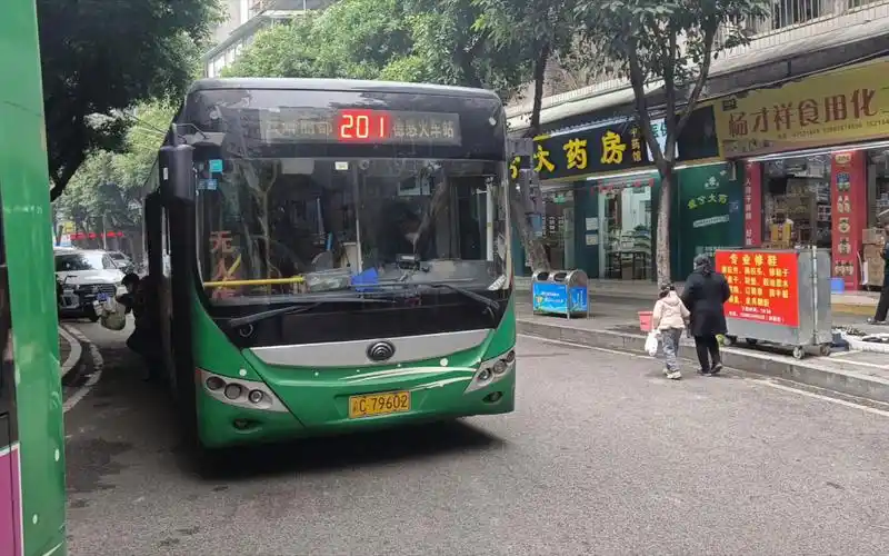 重庆公交pov175:重庆公交江津公交201路火车站(德感火车站)→杨嗣桥