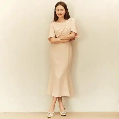 韩国东大门朴敏孙艺珍同款鱼尾裙浅粉色包臀连衣裙连衣裙