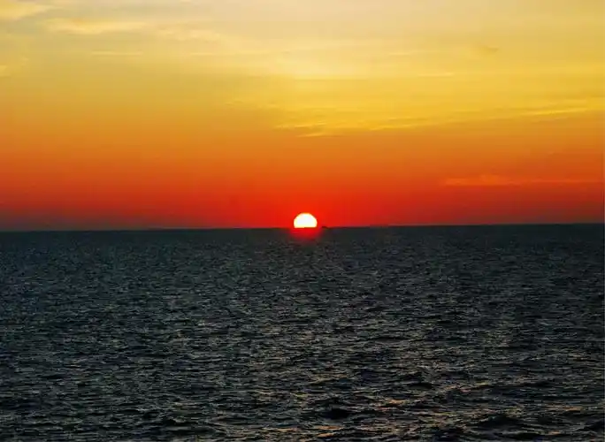 一次完整的海上日出记录