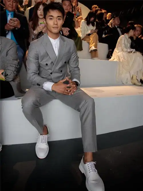 赵磊亮相boss雨果博斯上海大秀