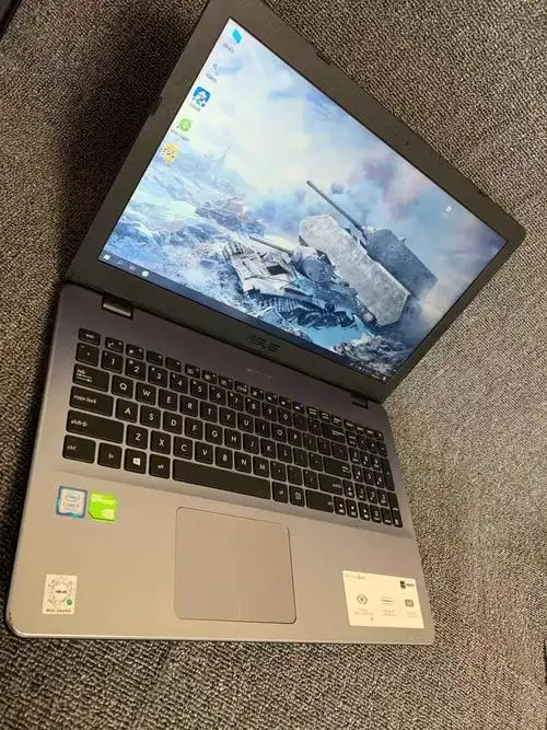 轻薄大屏幕 华硕fl8000u 酷睿i7-8550u四核处理