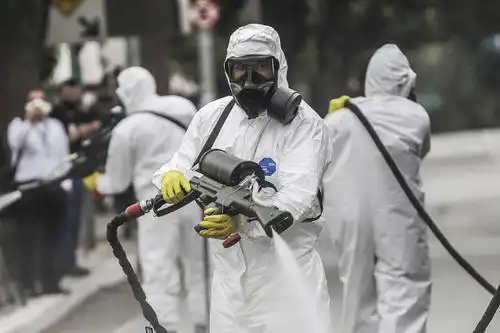 巴西新冠确诊病例超百万