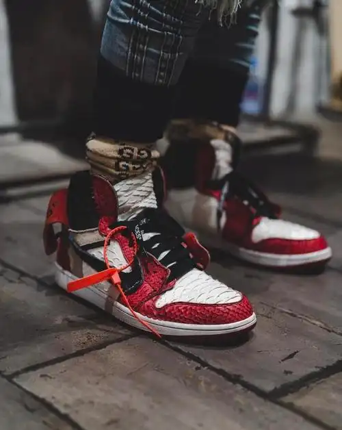 yeezy 700 pk aj 1!ins上脚精选