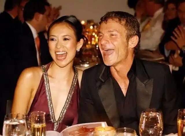 章子怡最爱的男人可能是她的外国前男友吧,感觉她很崇拜这个富豪前