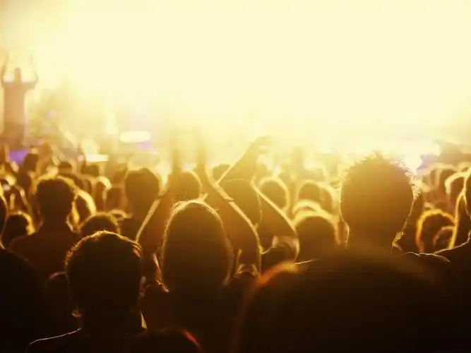 描述: 音乐会-音乐主题高清壁纸 当前壁纸尺寸: 1920 x 1440