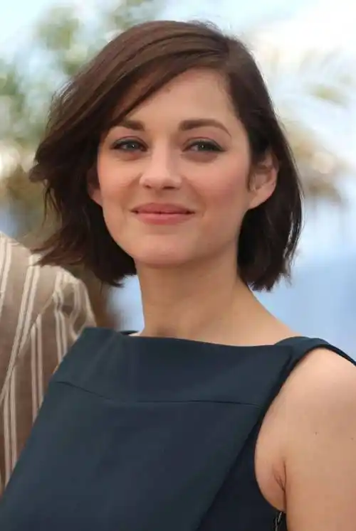 marceau这也解释了为什么许多法国女人在头发上「弃长从短」——法国