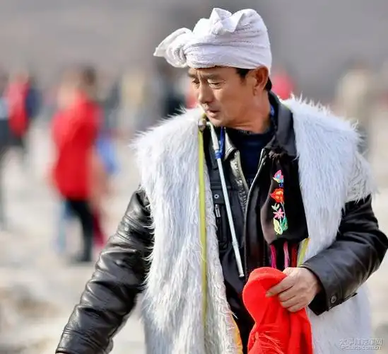 西安之旅5西安北上黄河边上冬日壶口瀑布