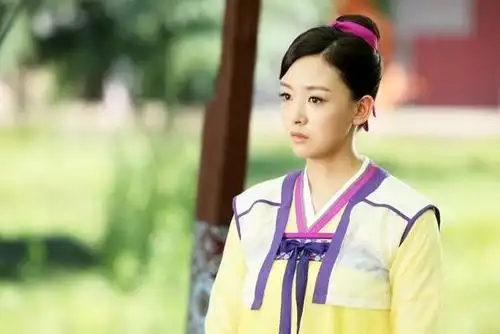 喜剧《犀利仁师》热播 周奇奇冰冷表情能防暑