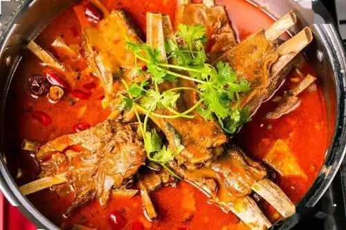 洛杉矶北京大排档打卡汤浓肉美的羊排火锅肥美的烤脑花还85折管饱