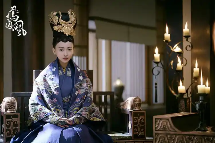 吴谨言《凤囚凰》霸气收官 临朝听政终登龙椅