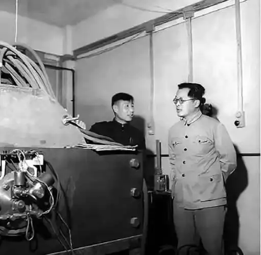 今天这位曾与邓稼先抱头痛哭的老人值得铭记