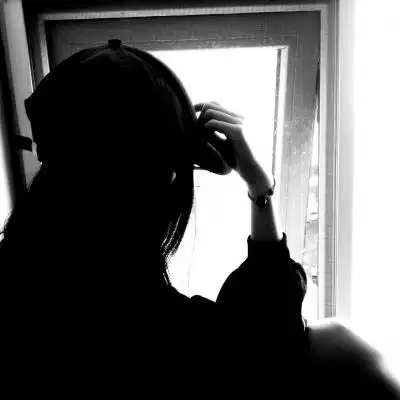 遮脸头像不再爱了