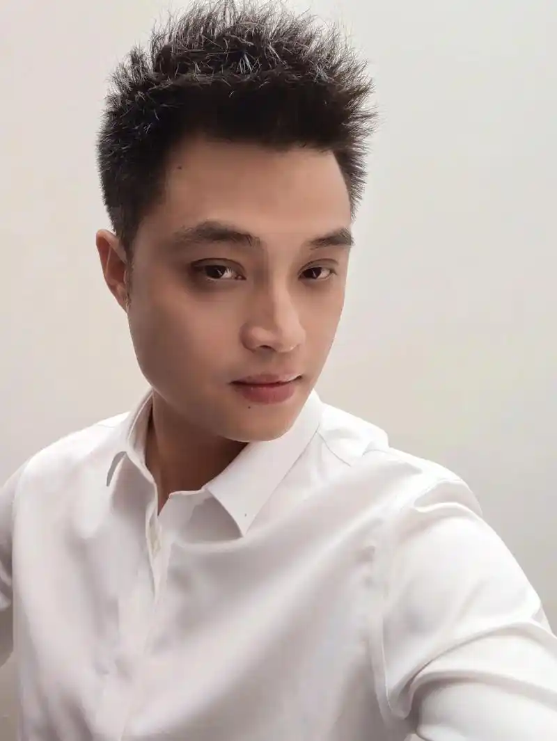 一个20岁不学无术的男人,造成了30岁的迷茫,成就了40岁的 - 抖音