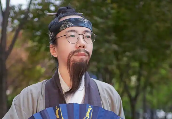 道士给美国捐100万亿却只给中国捐15万他的回应让人无言以对