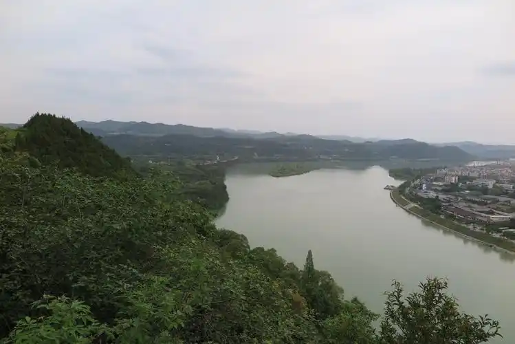 阆中锦屏山风景区门票多少_阆中锦屏山观星楼 - 齐齐哈尔诗词网