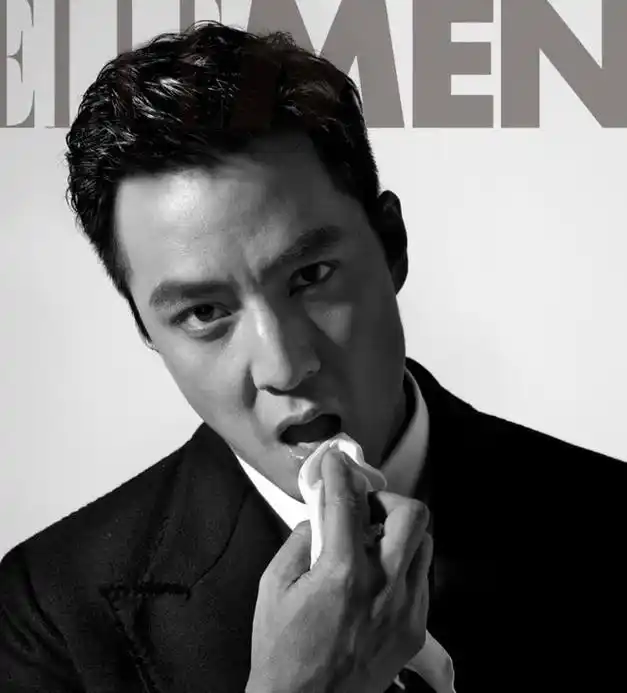 帅到爆炸!50岁吴彦祖胡子一刮,颜值归位,果然是公认的初代男神