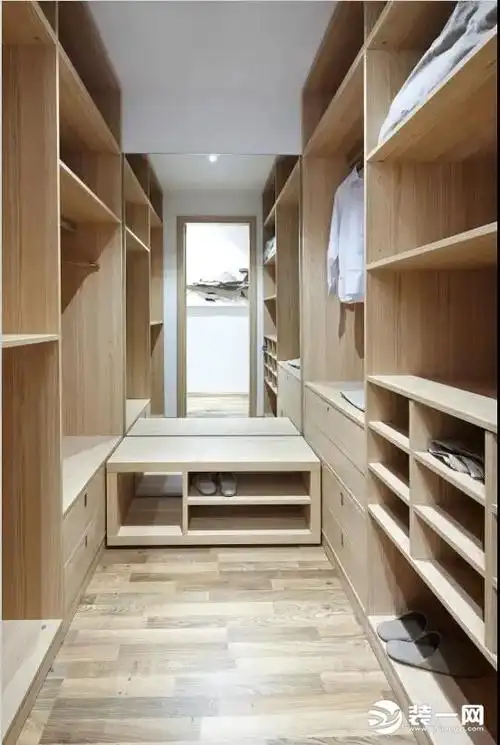 【恒杨家装修课堂】主卧卫生间改衣帽间需要注意哪些方面?