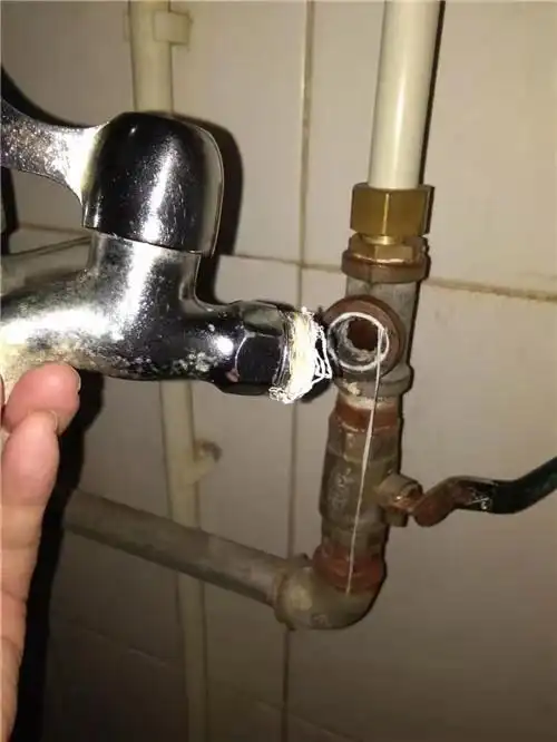 房屋维修/防水 水管/水龙头维修性质:个人  标签:检测维修卫生间漏水