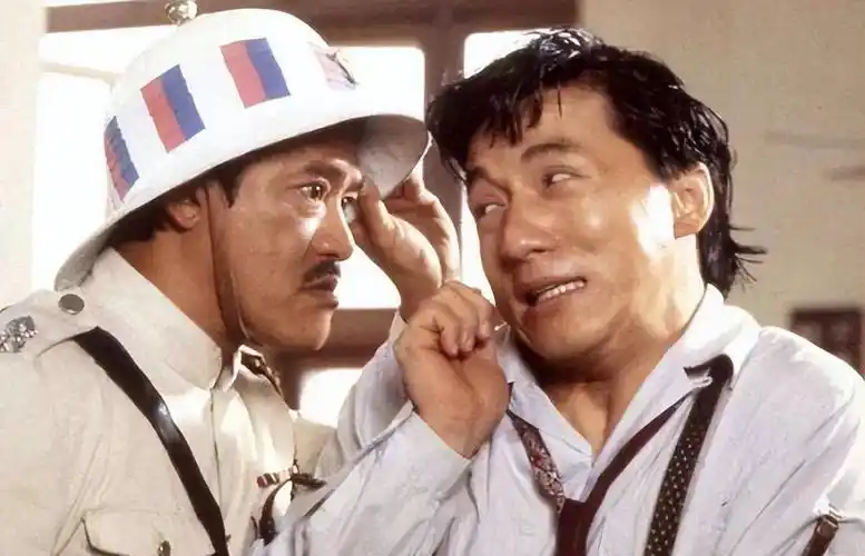 成龙为什么喜欢贬低李小龙?除了羡慕,背后的不甘才是关键