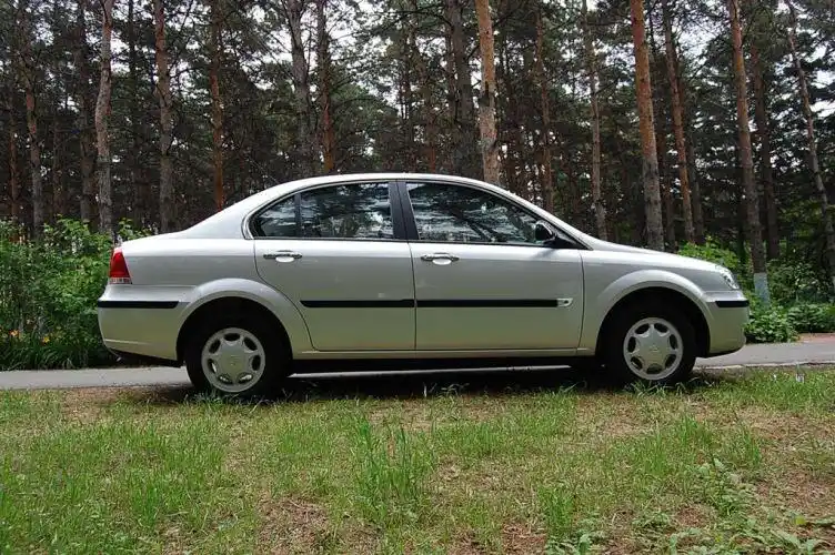 哈飞赛豹汽车图片(哈飞赛豹新车多少钱)