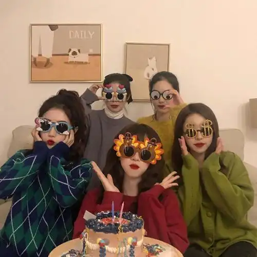 小雏菊搞怪可爱拍照生日眼镜闺蜜户外聚会自拍凹造型个性太阳眼镜