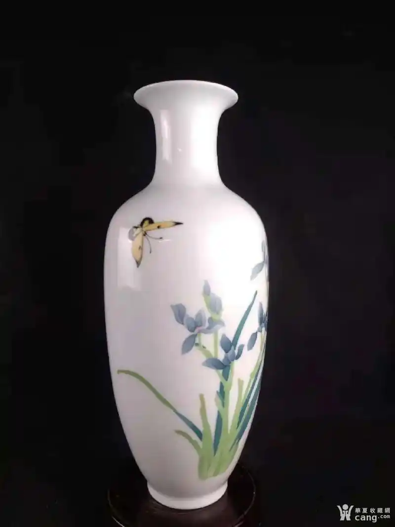 省大师谭立新作品——寄君青兰花釉下五彩瓷花瓶,高约 - 抖音