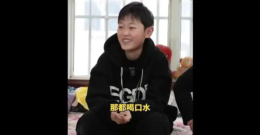 "有记者曾问他,面对学习传统曲艺的困难时要如何克服?