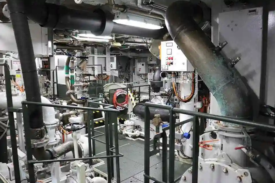 意大利隐身护卫舰内部曝光 操作台很简洁