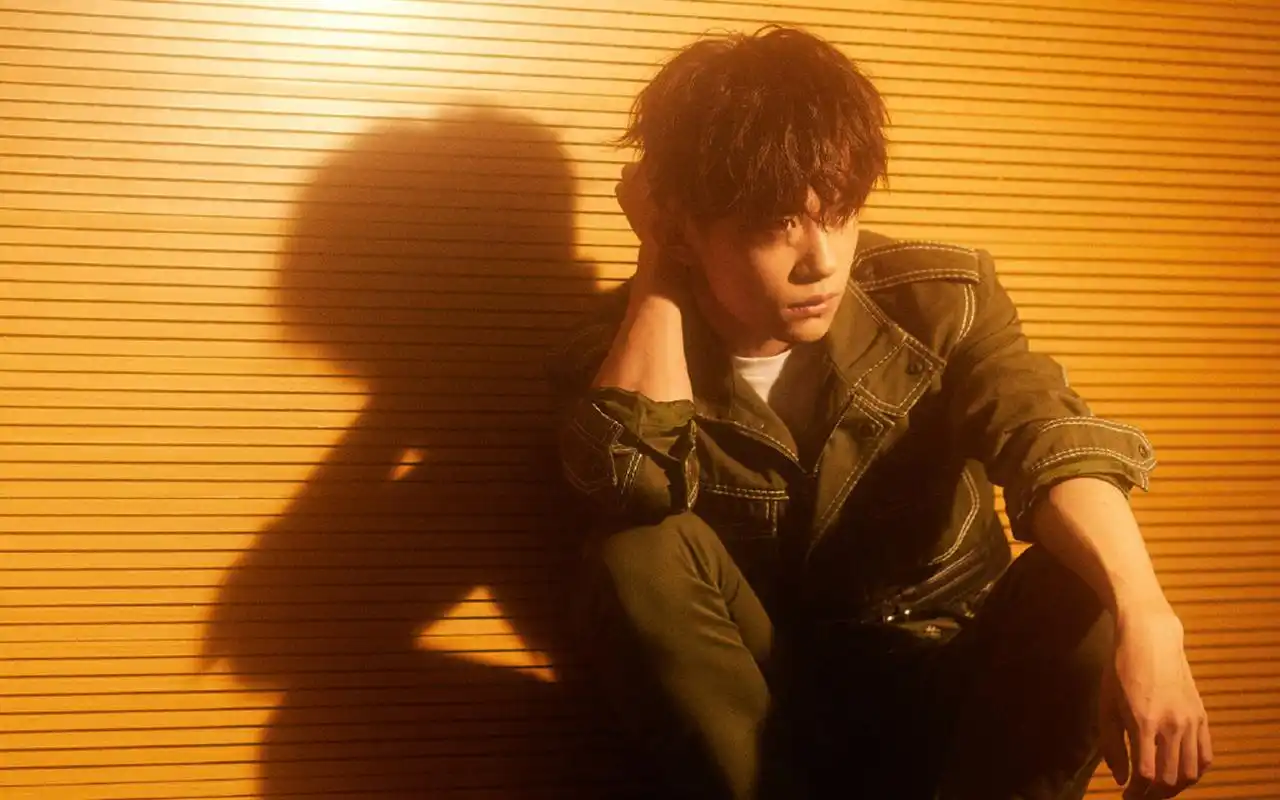 帅气魅力易烊千玺壁纸_蜕变惊人的易烊千玺